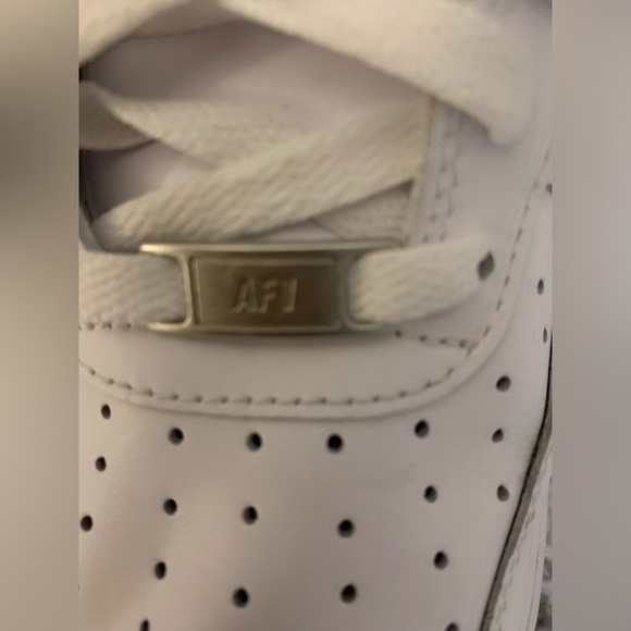 Nike Air Force 1 - Picture 6 of 9